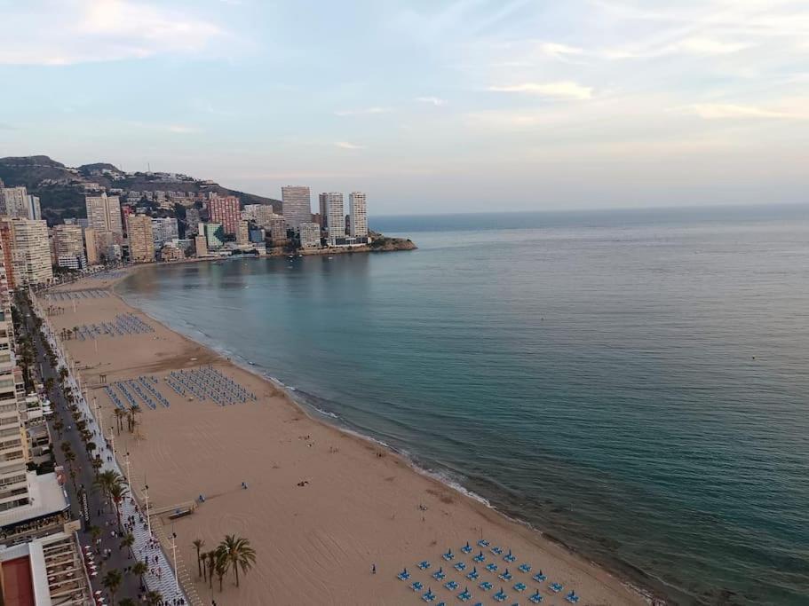 Estupendo Apartamento En Planta 23 Primera Linea Benidorm Zewnętrze zdjęcie