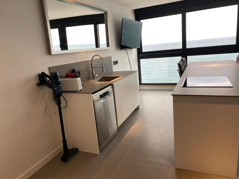 Estupendo Apartamento En Planta 23 Primera Linea Benidorm Zewnętrze zdjęcie
